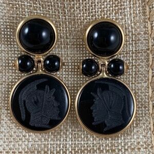 Vintage Italian 14 Karat Gold and Black Onyx Roman Armorial Intaglio Earrings